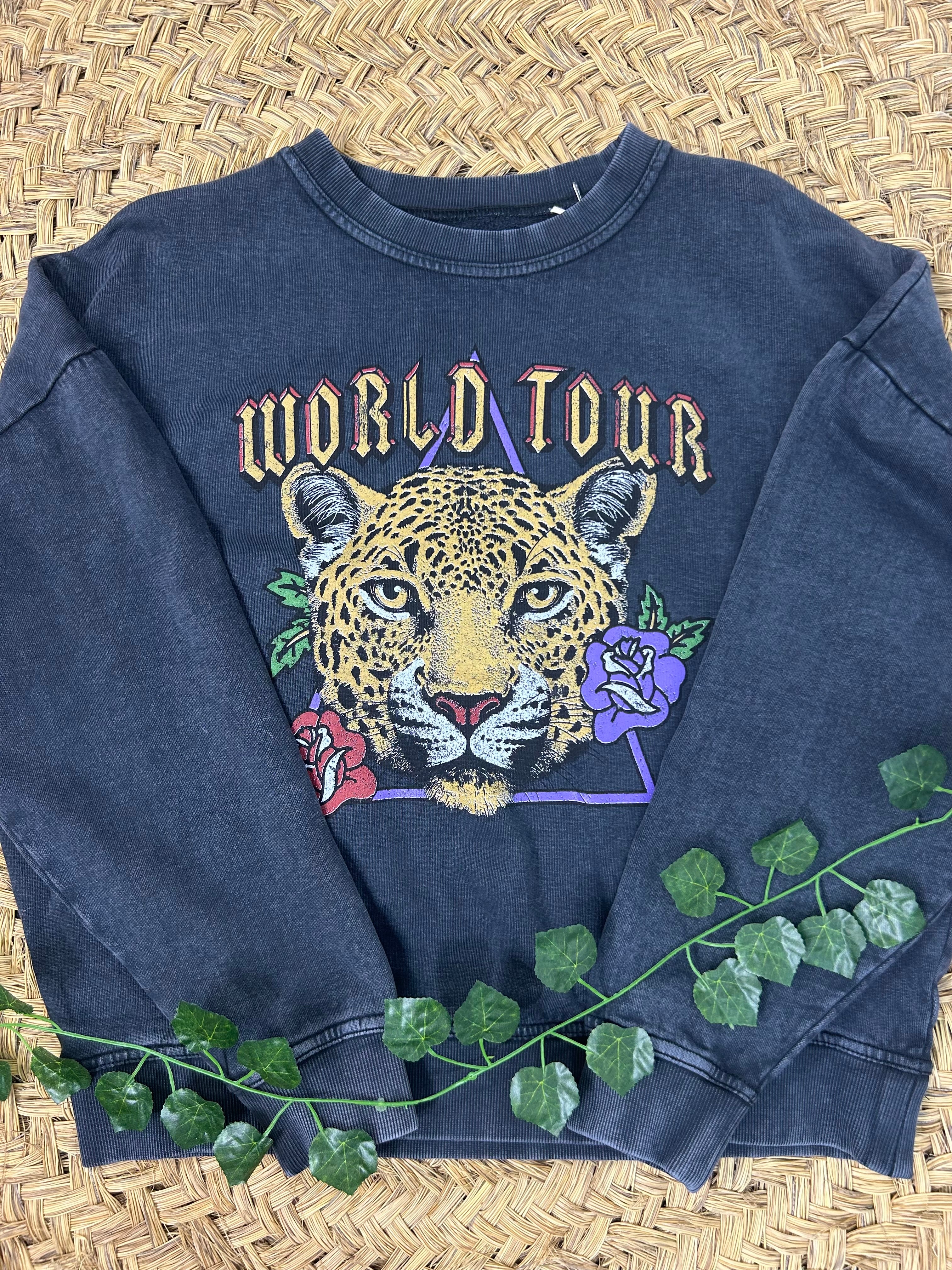 SUDADERA WORLD TOUR