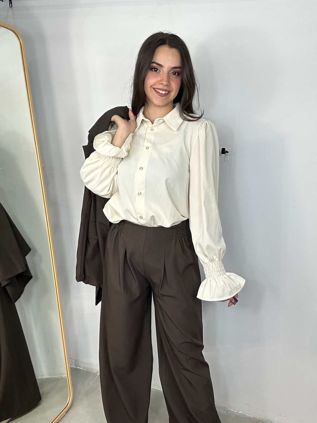 CAMISA BASICA ELEGANTE