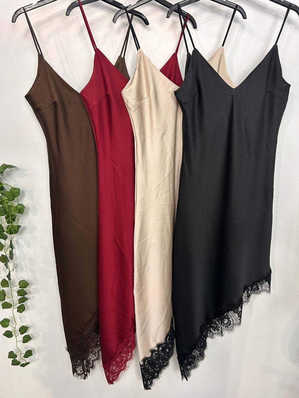 VESTIDO LENCERO WENDY